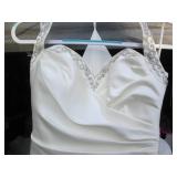 Off white Halter style Wedding dres...