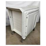MSRP $3000 Metro MetroFlex Lockable 5 DRAWER Medical Crash Cart Medical Supply Cart - WASHABLE SURFACES - LOCKING WHEELS - GREAT FOR CRAFTERS AND MECHANICS TOO - GREAT CONDITION!