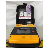 WOWOW MSRP $3500 Physio-Control LIFEPAK 1000 AED Battery Powered Defibrillator - Battery Good Until 11/26 - In Excellent Working Condition!