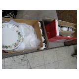 Seasonal Tradition 40 pc Dish Set...