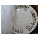 Seasonal Tradition 40 pc Dish Set...