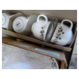 Seasonal Tradition 40 pc Dish Set...