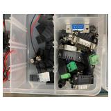 Box of electronic supplies (5884190)- ET