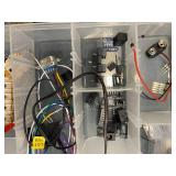 Box of electronic supplies (5884190)- ET