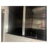 Metal Table (5890780)