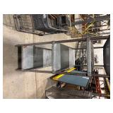 Metal shelves (589104)