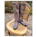 Frye Boots Distressed Brown Leather ~ Size 9.5B Frye Boots Distressed Brown Leather ~ Size 9.5B