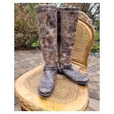 Frye Boots Distressed Brown Leather ~ Size 9.5B Frye Boots Distressed Brown Leather ~ Size 9.5B