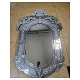 Dazzling Venetian Style Wall Mirror Dazzling Venetian Style Wall Mirror
