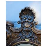 Resin Louis IV Scalloped Décor Mirror Resin Louis IV Scalloped Décor Mirror