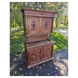 Italian Renaissance Carved Buffet Hutch Italian Renaissance Carved Buffet Hutch