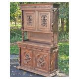 Italian Renaissance Carved Buffet Hutch Italian Renaissance Carved Buffet Hutch