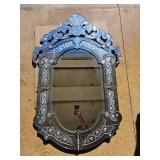 Dazzling Venetian Style Wall Mirror Dazzling Venetian Style Wall Mirror