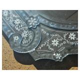 Dazzling Venetian Style Wall Mirror Dazzling Venetian Style Wall Mirror