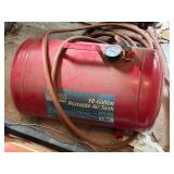 10 Gallon Portable Air Tank 10 Gallon Portable Air Tank