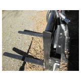 Side shift hydraulic fork attachmen...