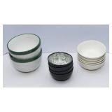 Variety of Bowls – Ceramic & Plastic Mix
