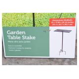 Outdoor Eating Items – Garden Table Stakes & 9-in-1 Collapsible Cookware Set