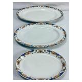 Victoria China Czechoslovakia Porcelain Dinnerware Set