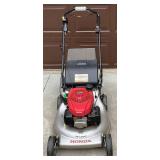 Honda Self Propelled Lawn Mower with Bagger