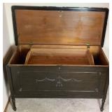 Vintage Roos Manufacturing Cedar Chest