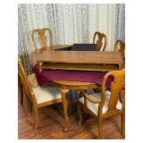 Thomasville Court Oak Oval Dining Table with 6 Chairs and 2 Leaves