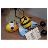 *2* Regal Art Metal Bee/Mushroom Garden Statues *2* Regal Art Metal Bee/Mushroom Garden Statues