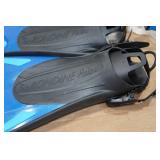 Cressi Adult Rondine Palau Fin Snorkel Set - Fin Size M/L Cressi Adult Rondine Palau Fin Snorkel Set - Fin Size M/L