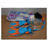 Cressi Kids Snorkel Set - Fin Size S/M Cressi Kids Snorkel Set - Fin Size S/M