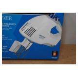 Black and Decker Home 250 Watt Hand Mixer Black and Decker Home 250 Watt Hand Mixer