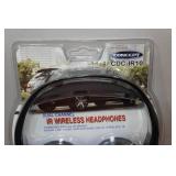 Vintage Portable AM/FM Radio with Headphones Vintage Portable AM/FM Radio with Headphones