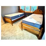 UL - Pair of Wooden Twin Bed Frames