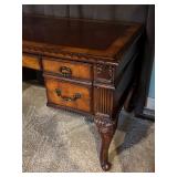 UL - Traditional Wood Executive Desk with Ornate Detailing