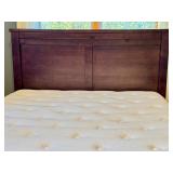 ML - Beautiful Queen Wooden Bed Frame with Headboard, Footboard