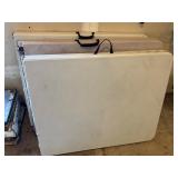 G - Set of 3 Folding Plastic Tables with Handles