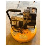 G - Campbell Hausfeld 4-Gallon Air Compressor WL504310AJ