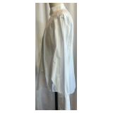 Oscar de la Renta Formal White Tuxedo Shirt and 2 matching Vests, Size 17/34 Oscar de la Renta Formal White Tuxedo Shirt and 2 matching Vests, Size 17/34