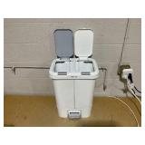 40L Dual Trash Can, Push top and Step top, Slow Close lid with Removable Bins, White Step N 40L Dual Trash Can, Push top and Step top, Slow Close lid with Removable Bins, White Step N