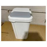 40L Dual Trash Can, Push top and Step top, Slow Close lid with Removable Bins, White Step N 40L Dual Trash Can, Push top and Step top, Slow Close lid with Removable Bins, White Step N