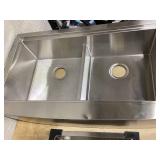 Ruvati Verona 36 in. Apron-Front Farmhouse 50/50 Double Bowl 16-Gauge Stainless Steel Kitchen Sink with Low Divide Ruvati Verona 36 in. Apron-Front Farmhouse 50/50 Double Bowl 16-Gauge Stainless Steel Kitchen Sink with Low Divide