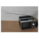 Vintage Sony TV-500U Solid State Portable Television with Telescopic Antenna