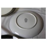 Gemini Fine China Dinnerware Set Made in Japan, Black and Silver Trim