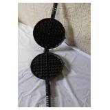 Collection of Vintage Kitchenware and Cast Iron Items
