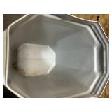 Trash can lot of 4