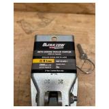 Auto locking trailer coupler