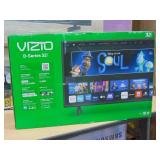 32 Inch VIZIO D32H-J04  Class D-Series HD Smart TV - Black 720p HD