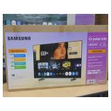 43 Inch Samsung  Class 8000 Series LED 4K UHD Smart Tizen TV