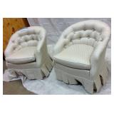 2 matching chairs