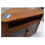 Corner tv stand
