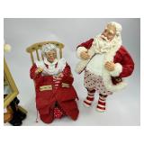 1998 Possible Dreams Clothtique Collection Santa Dress Rehearsal with Mirror & Mrs. Claus Woman behind Christmas